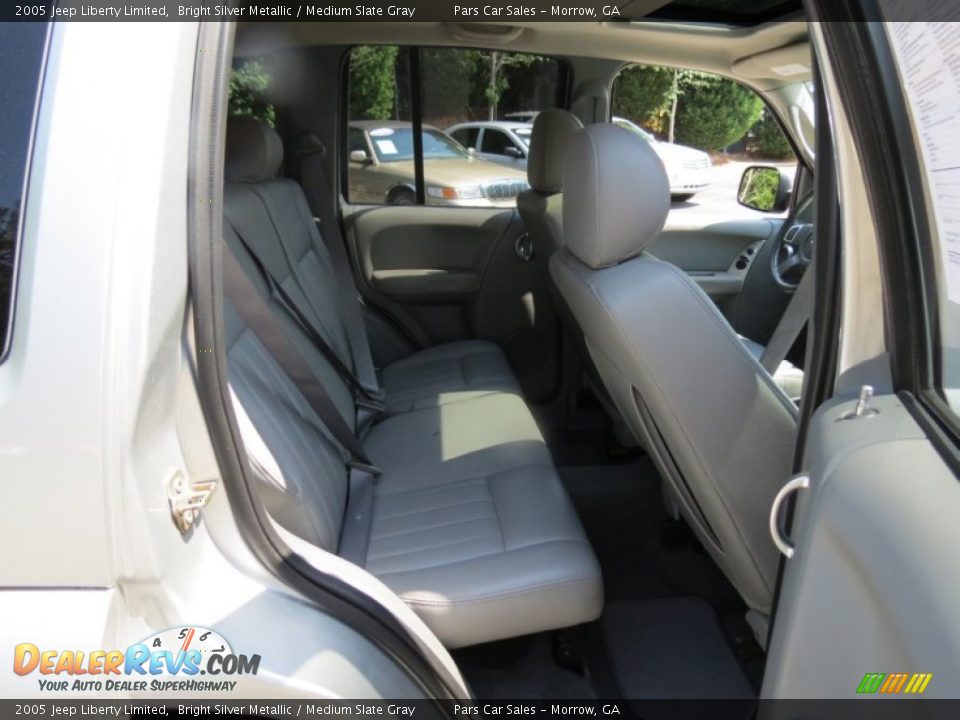 2005 Jeep Liberty Limited Bright Silver Metallic / Medium Slate Gray Photo #10