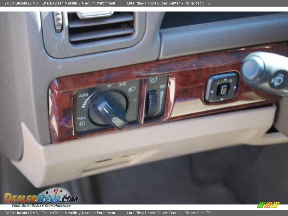 2000 Lincoln LS V8 Estate Green Metallic / Medium Parchment Photo #15