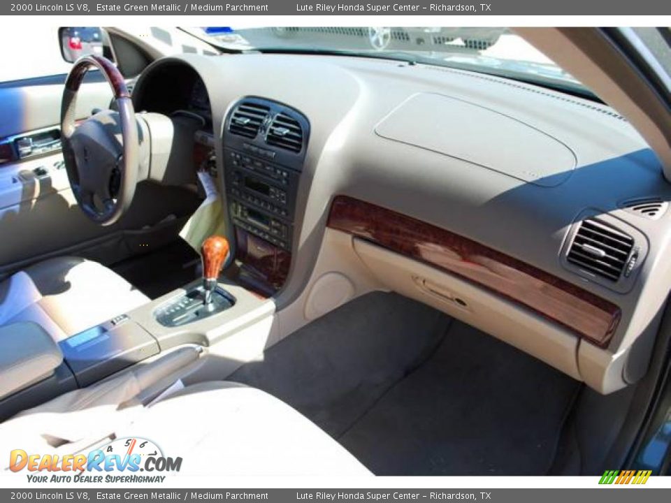 2000 Lincoln LS V8 Estate Green Metallic / Medium Parchment Photo #25