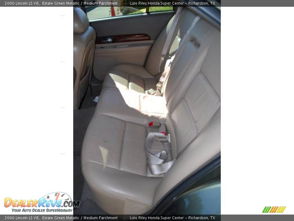 2000 Lincoln LS V8 Estate Green Metallic / Medium Parchment Photo #29