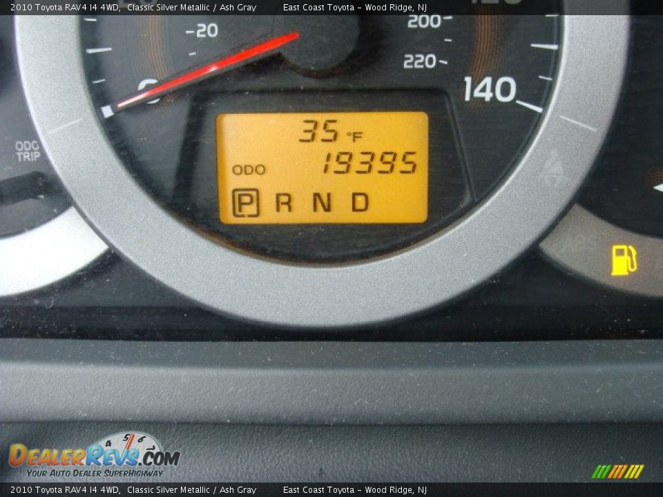 2010 Toyota RAV4 I4 4WD Classic Silver Metallic / Ash Gray Photo #10