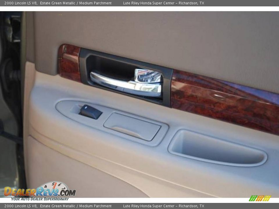 2000 Lincoln LS V8 Estate Green Metallic / Medium Parchment Photo #32