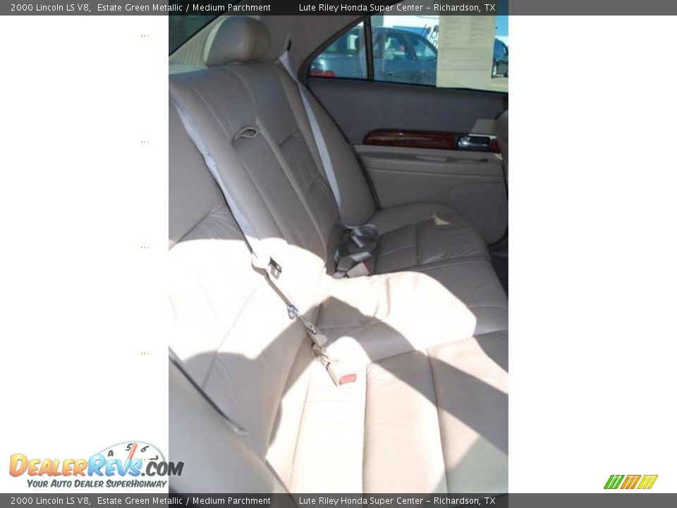 2000 Lincoln LS V8 Estate Green Metallic / Medium Parchment Photo #33