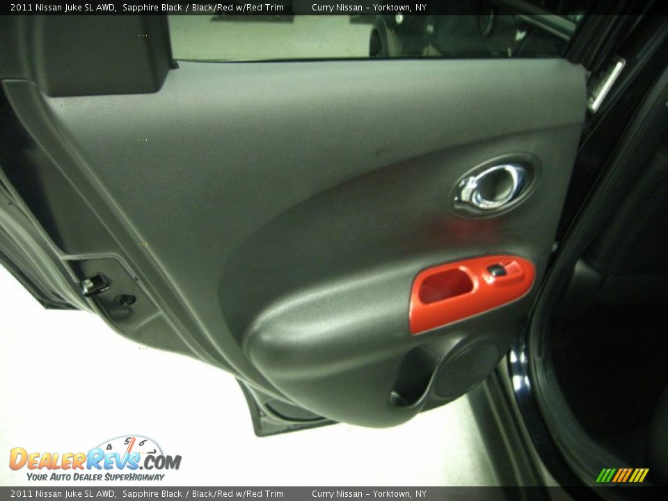 2011 Nissan Juke SL AWD Sapphire Black / Black/Red w/Red Trim Photo #17
