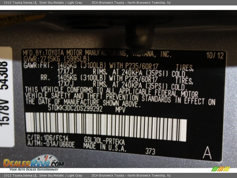 2013 Toyota Sienna LE Silver Sky Metallic / Light Gray Photo #15