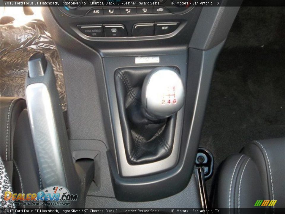 2013 Ford Focus ST Hatchback Shifter Photo #26