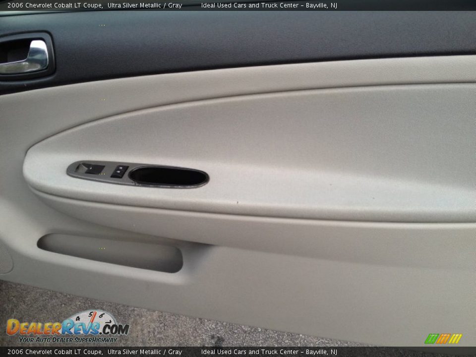 2006 Chevrolet Cobalt LT Coupe Ultra Silver Metallic / Gray Photo #7