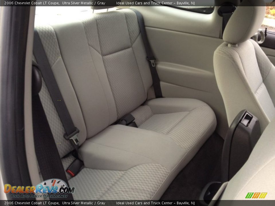 2006 Chevrolet Cobalt LT Coupe Ultra Silver Metallic / Gray Photo #10