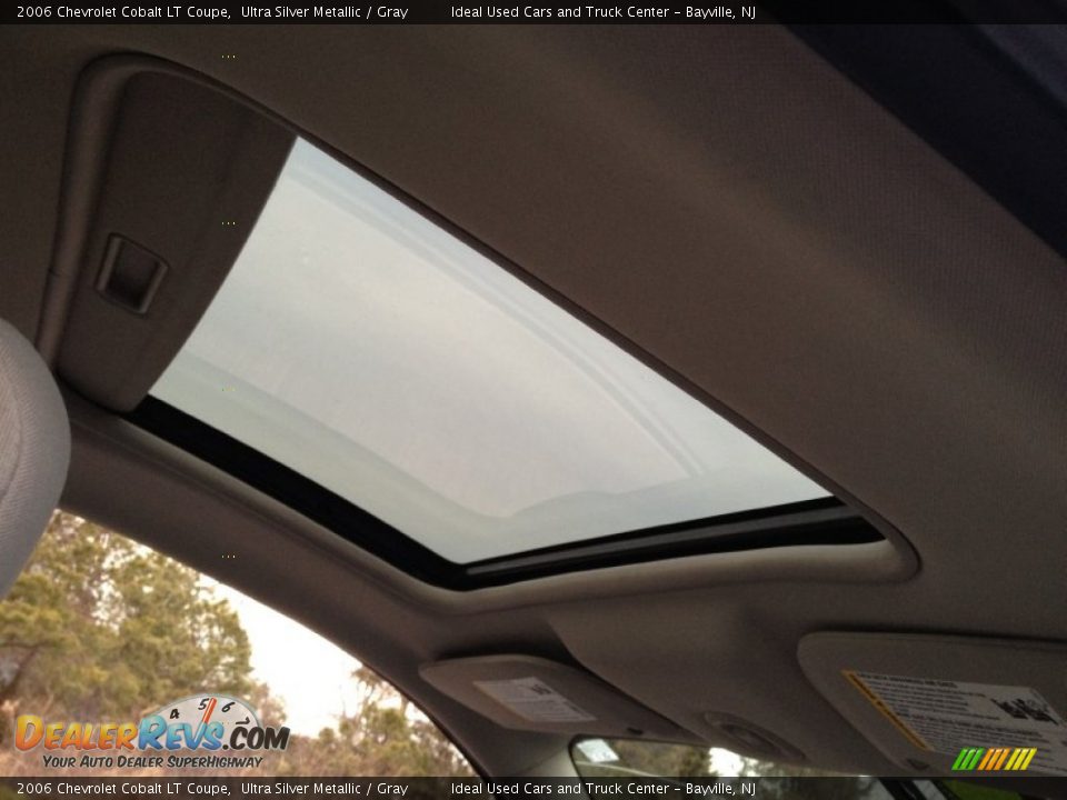 2006 Chevrolet Cobalt LT Coupe Ultra Silver Metallic / Gray Photo #11