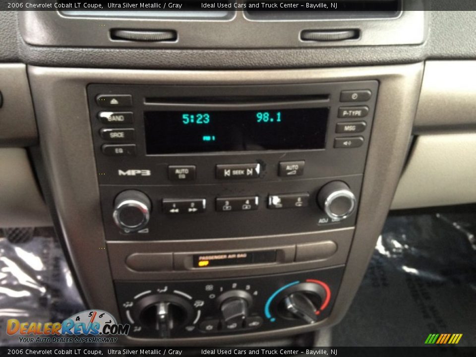 2006 Chevrolet Cobalt LT Coupe Ultra Silver Metallic / Gray Photo #25