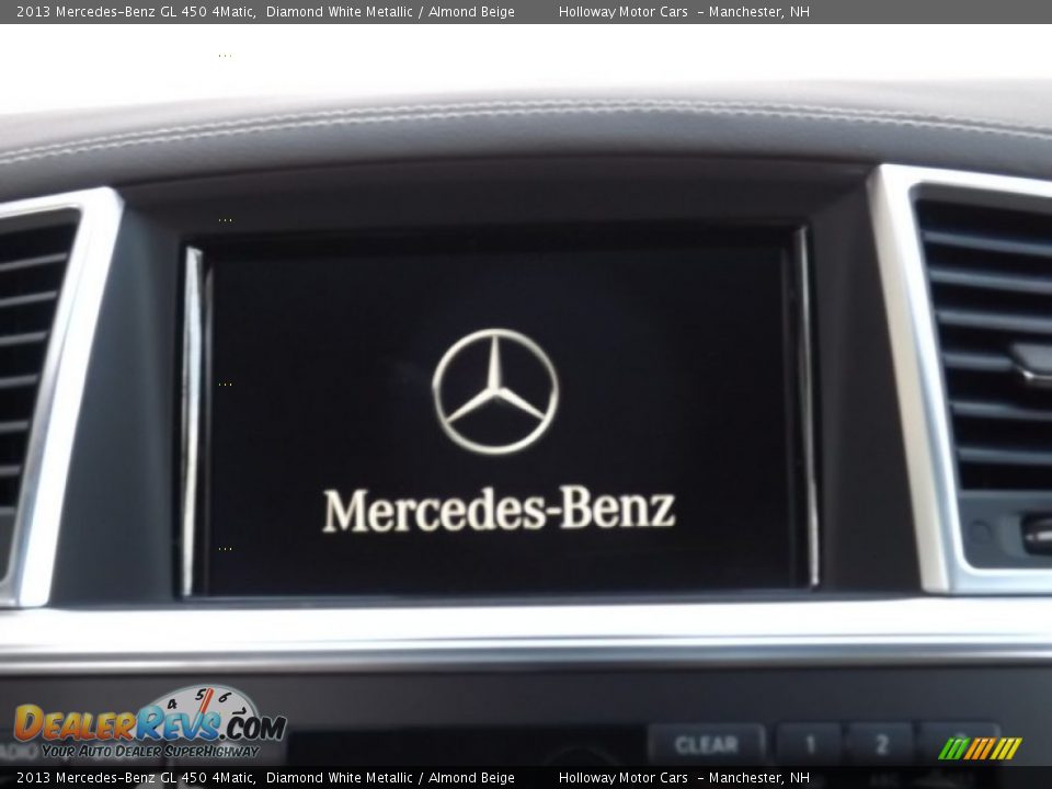 2013 Mercedes-Benz GL 450 4Matic Diamond White Metallic / Almond Beige Photo #11