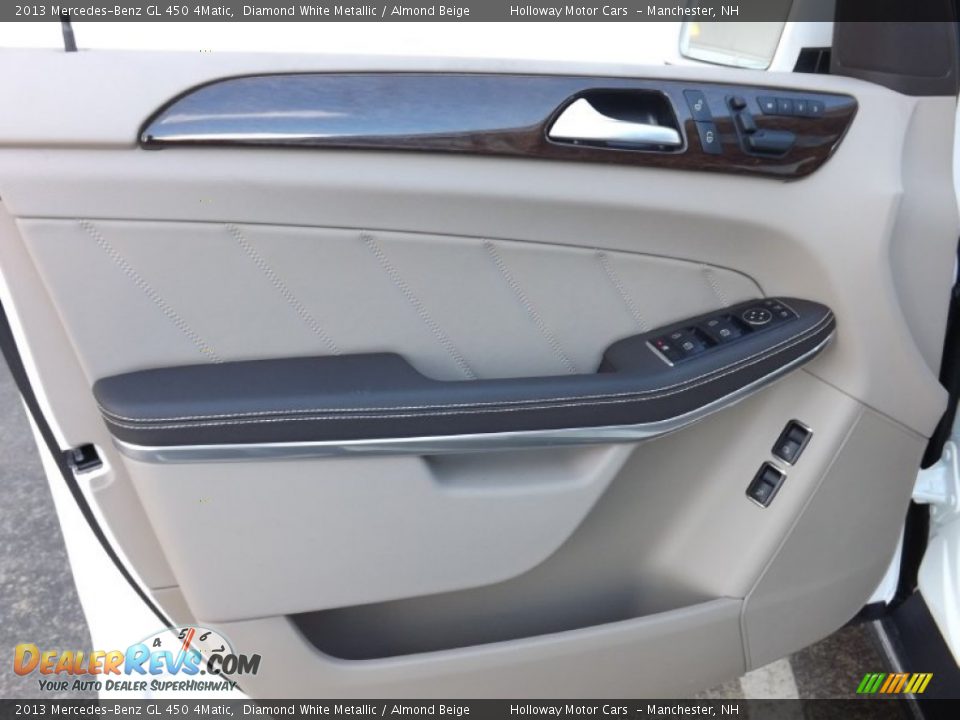 2013 Mercedes-Benz GL 450 4Matic Diamond White Metallic / Almond Beige Photo #13
