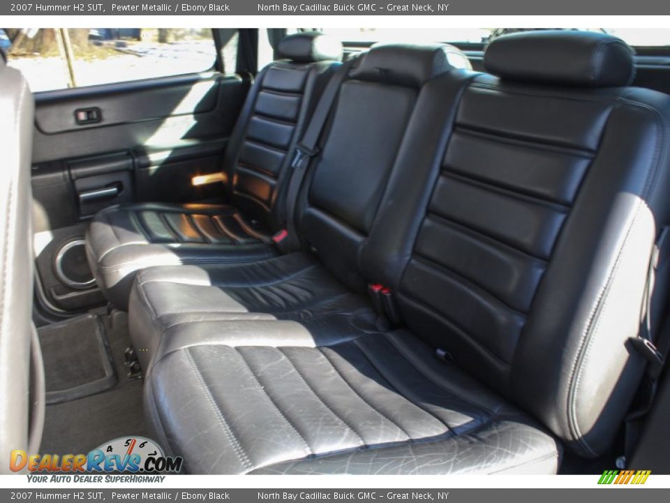 Rear Seat of 2007 Hummer H2 SUT Photo #16