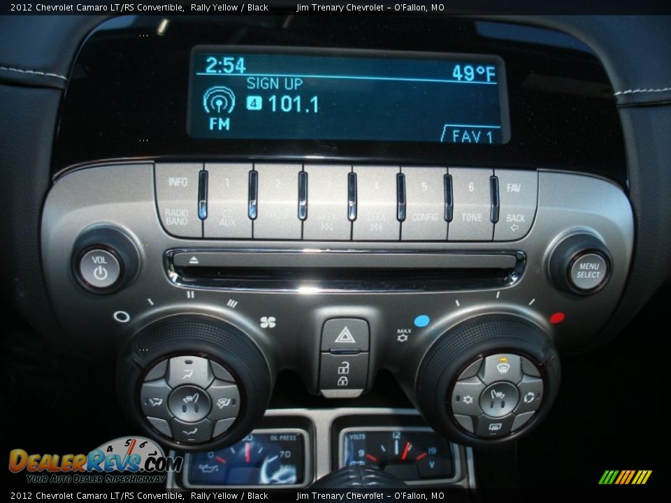 Controls of 2012 Chevrolet Camaro LT/RS Convertible Photo #32