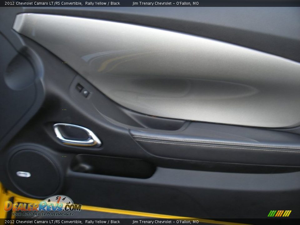 Door Panel of 2012 Chevrolet Camaro LT/RS Convertible Photo #36