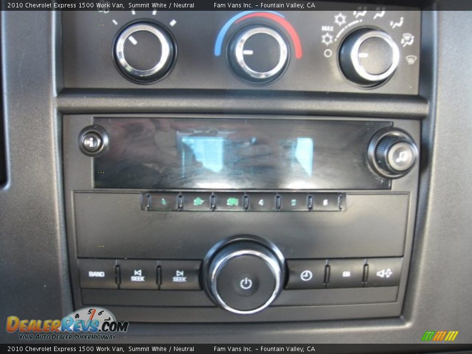 Controls of 2010 Chevrolet Express 1500 Work Van Photo #10