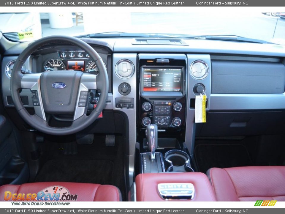 Dashboard of 2013 Ford F150 Limited SuperCrew 4x4 Photo #25