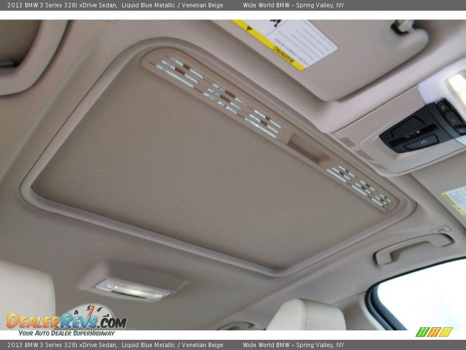 Sunroof of 2013 BMW 3 Series 328i xDrive Sedan Photo #12