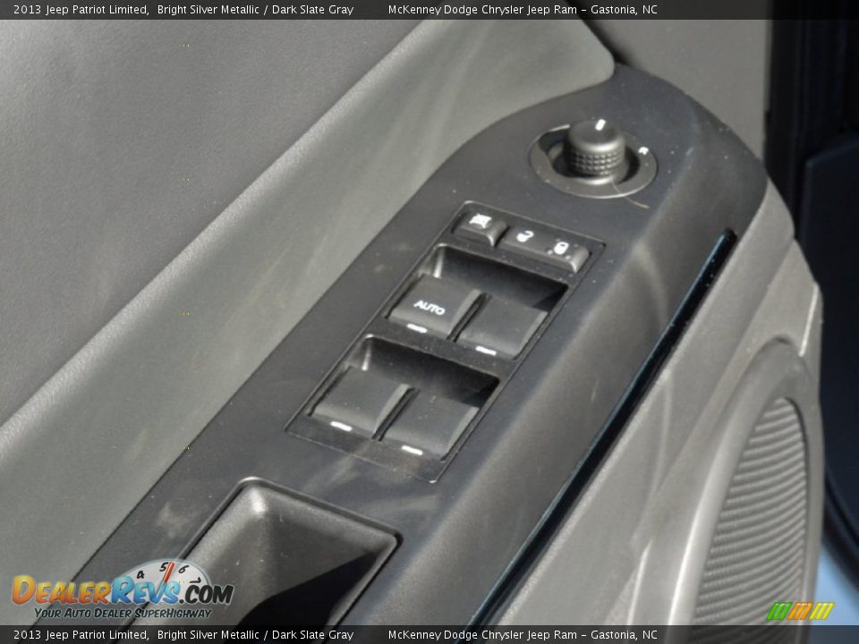 2013 Jeep Patriot Limited Bright Silver Metallic / Dark Slate Gray Photo #11