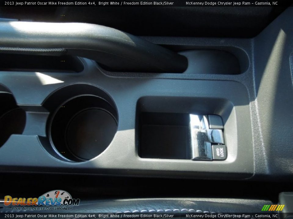 2013 Jeep Patriot Oscar Mike Freedom Edition 4x4 Bright White / Freedom Edition Black/Silver Photo #14