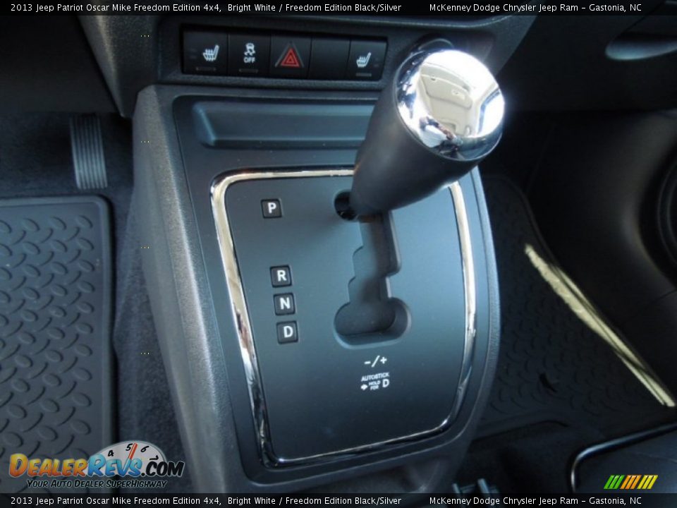 2013 Jeep Patriot Oscar Mike Freedom Edition 4x4 Shifter Photo #15