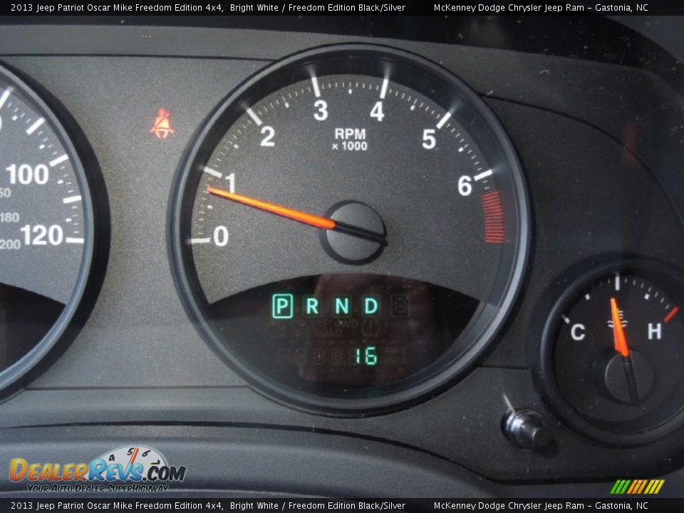 2013 Jeep Patriot Oscar Mike Freedom Edition 4x4 Bright White / Freedom Edition Black/Silver Photo #20
