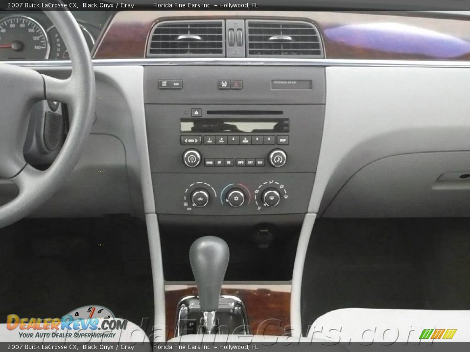 2007 Buick LaCrosse CX Black Onyx / Gray Photo #18