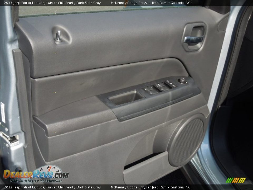 2013 Jeep Patriot Latitude Winter Chill Pearl / Dark Slate Gray Photo #10
