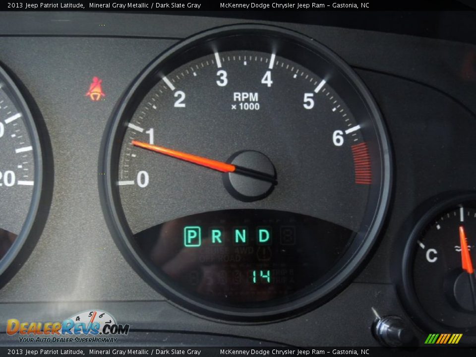 2013 Jeep Patriot Latitude Mineral Gray Metallic / Dark Slate Gray Photo #17