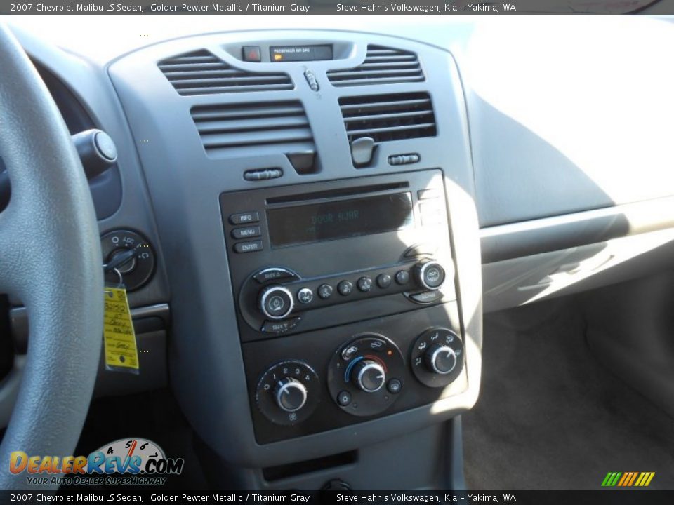 2007 Chevrolet Malibu LS Sedan Golden Pewter Metallic / Titanium Gray Photo #18
