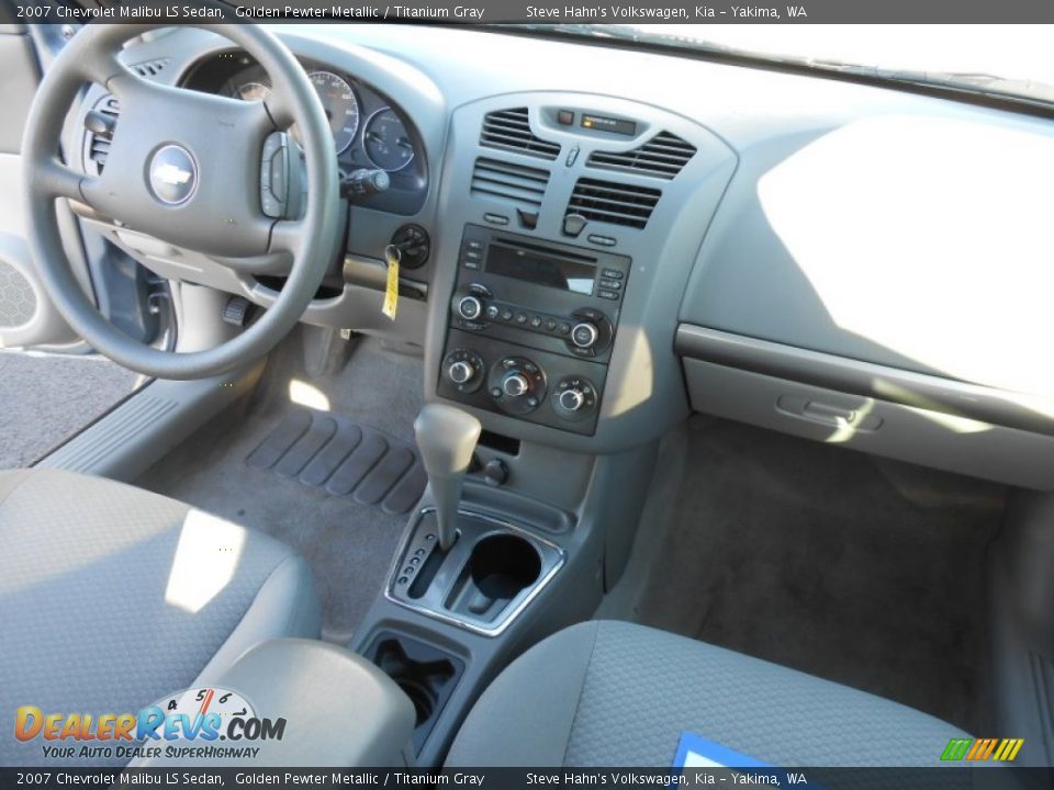 Dashboard of 2007 Chevrolet Malibu LS Sedan Photo #26