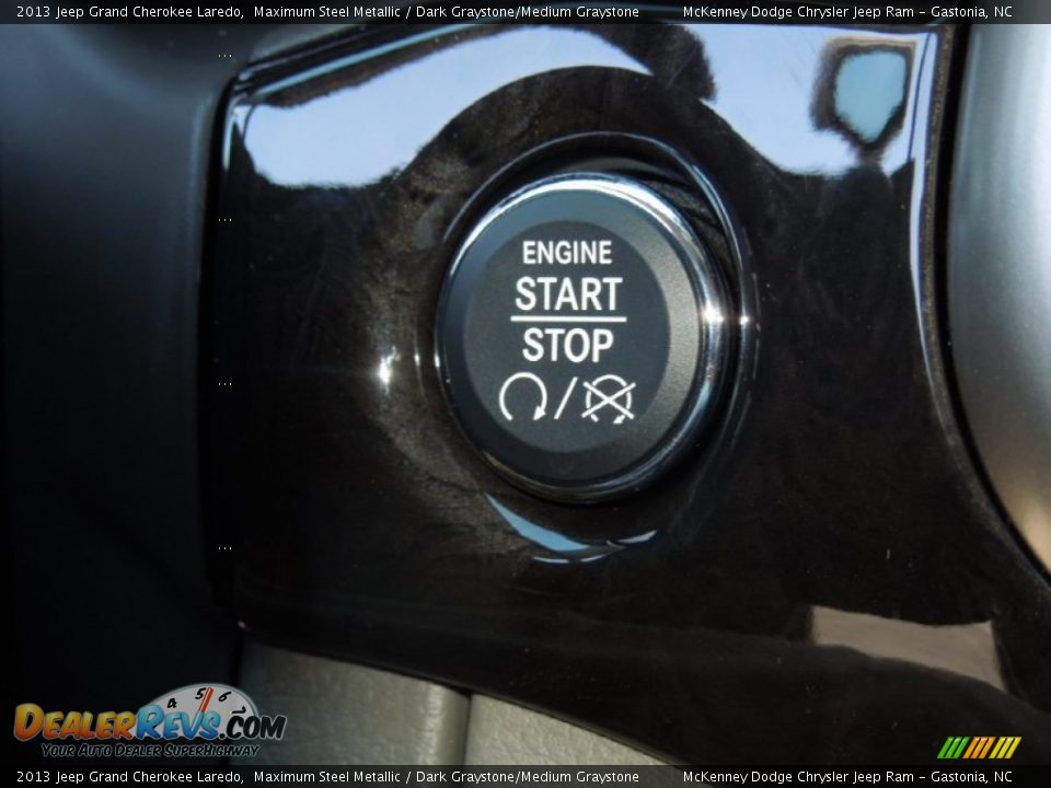 2013 Jeep Grand Cherokee Laredo Maximum Steel Metallic / Dark Graystone/Medium Graystone Photo #16