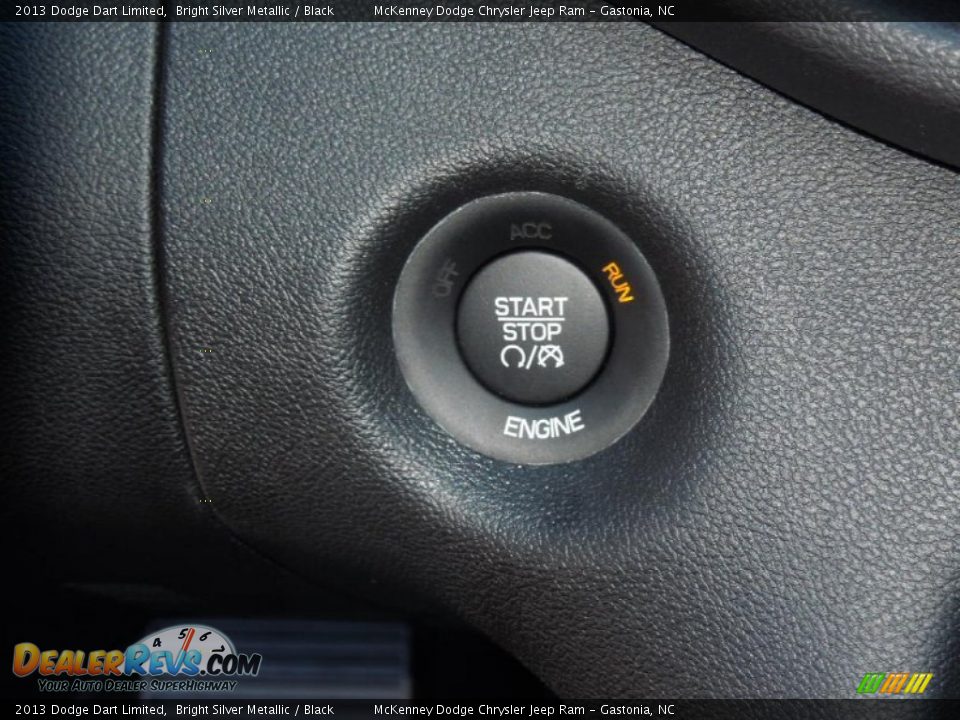 2013 Dodge Dart Limited Bright Silver Metallic / Black Photo #17