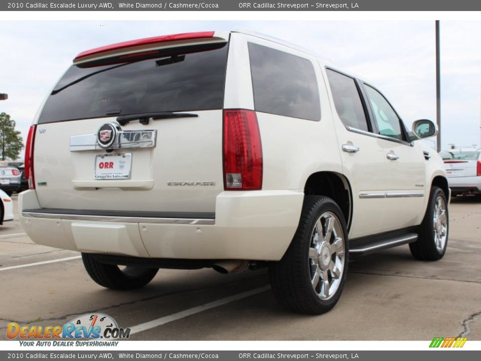 2010 Cadillac Escalade Luxury AWD White Diamond / Cashmere/Cocoa Photo #4