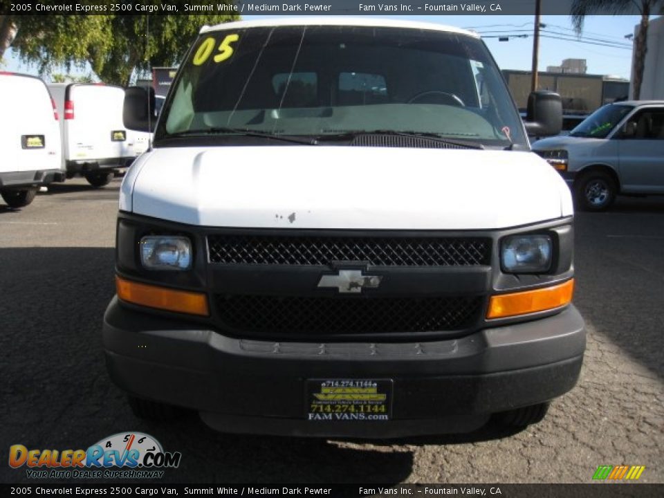 2005 Chevrolet Express 2500 Cargo Van Summit White / Medium Dark Pewter Photo #2
