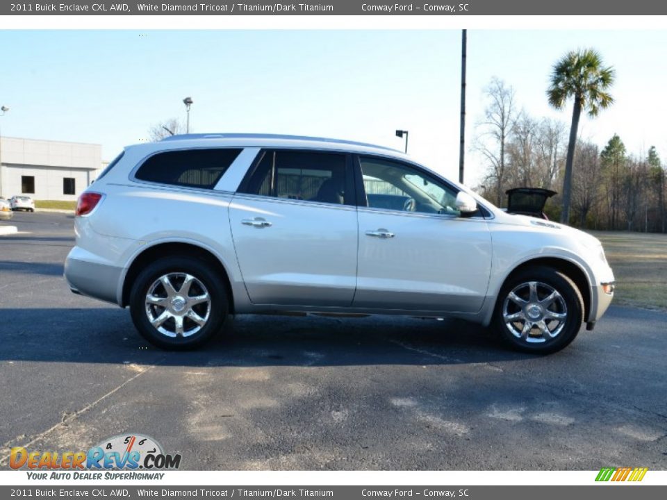 2011 Buick Enclave CXL AWD White Diamond Tricoat / Titanium/Dark Titanium Photo #4