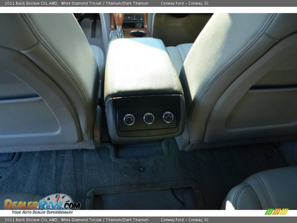 2011 Buick Enclave CXL AWD White Diamond Tricoat / Titanium/Dark Titanium Photo #14