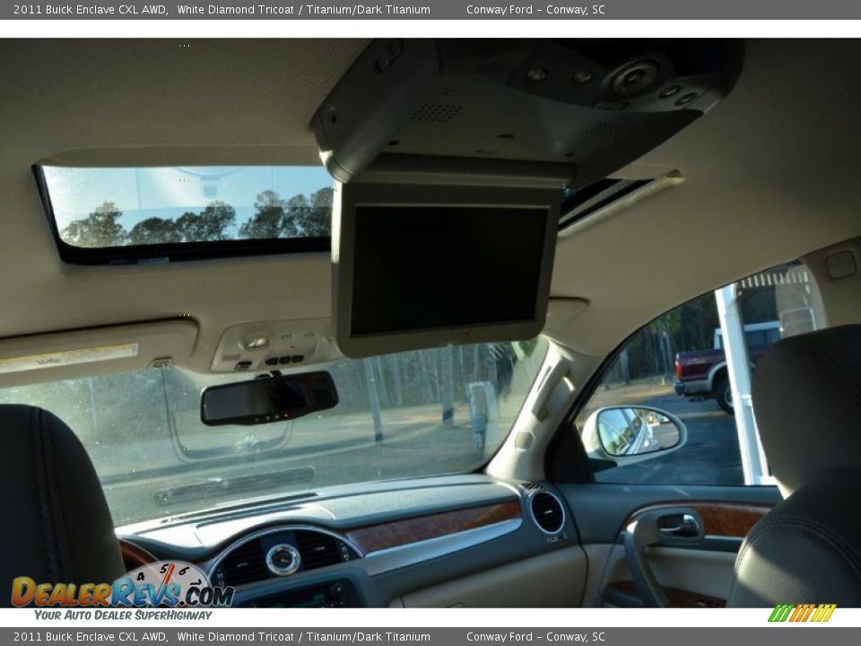 2011 Buick Enclave CXL AWD White Diamond Tricoat / Titanium/Dark Titanium Photo #16