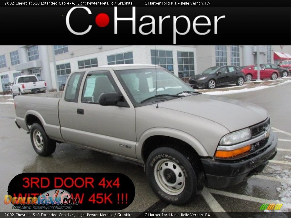 2002 Chevrolet S10 Extended Cab 4x4 Light Pewter Metallic / Graphite Photo #1