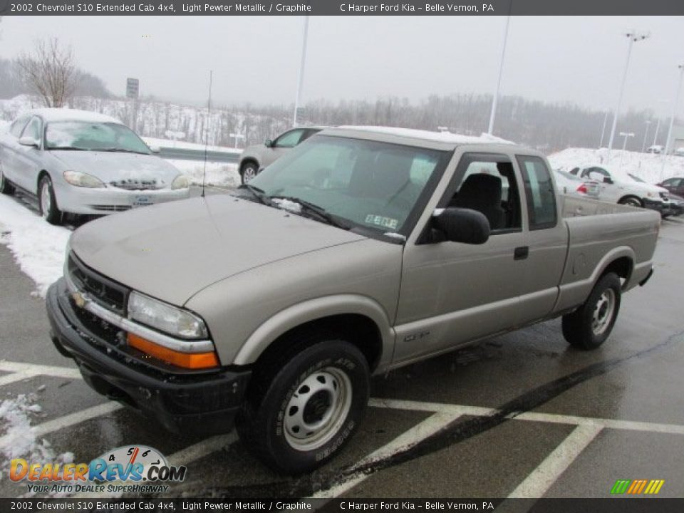 2002 Chevrolet S10 Extended Cab 4x4 Light Pewter Metallic / Graphite Photo #4