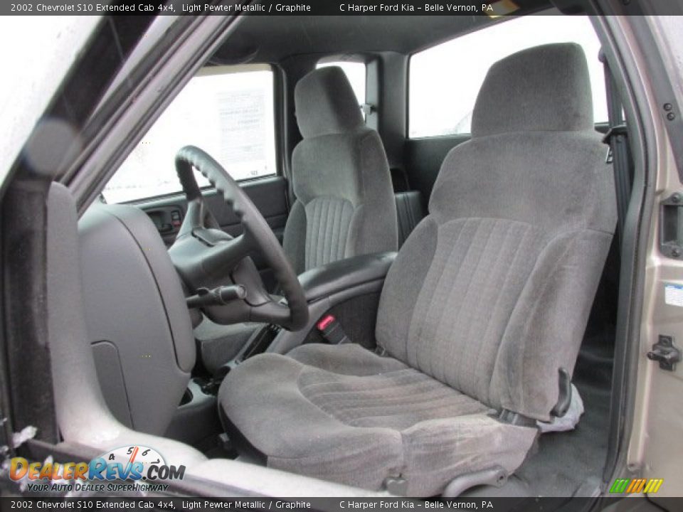 2002 Chevrolet S10 Extended Cab 4x4 Light Pewter Metallic / Graphite Photo #12