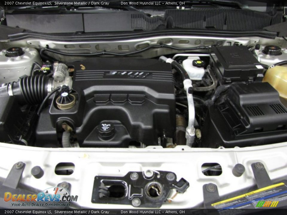 2007 Chevrolet Equinox LS Silverstone Metallic / Dark Gray Photo #5