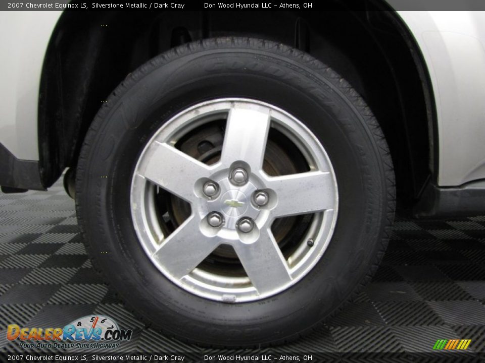 2007 Chevrolet Equinox LS Silverstone Metallic / Dark Gray Photo #24