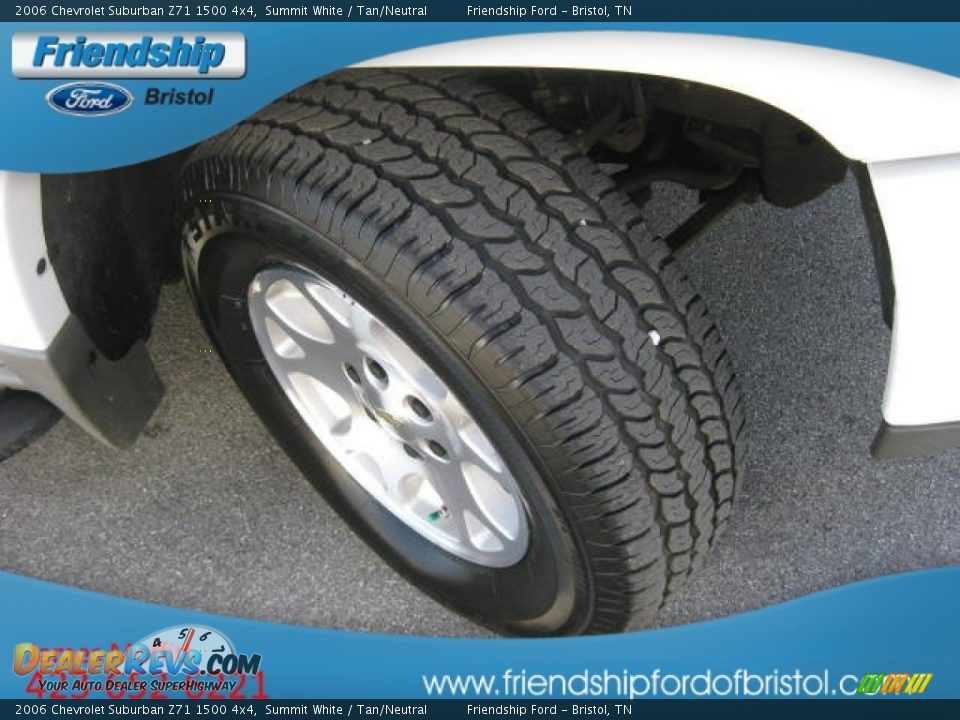 2006 Chevrolet Suburban Z71 1500 4x4 Summit White / Tan/Neutral Photo #12