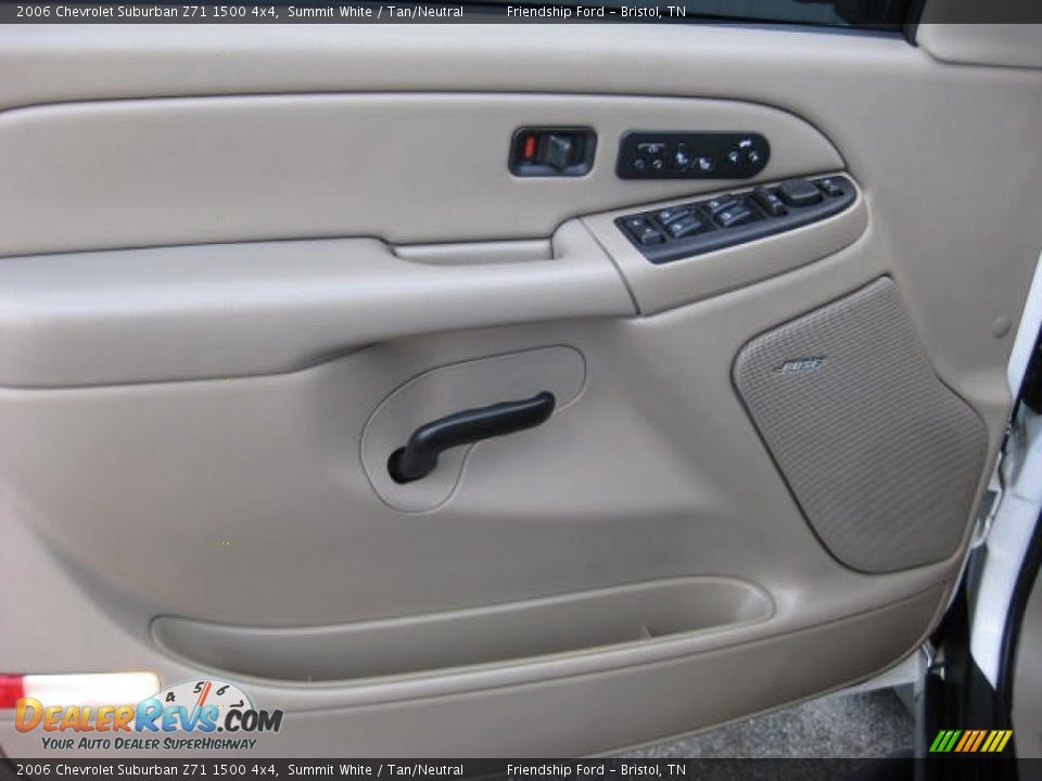 2006 Chevrolet Suburban Z71 1500 4x4 Summit White / Tan/Neutral Photo #16