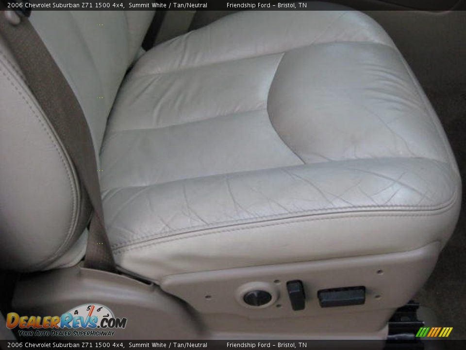 2006 Chevrolet Suburban Z71 1500 4x4 Summit White / Tan/Neutral Photo #21