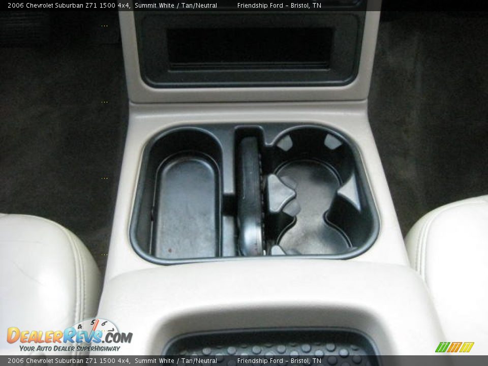 2006 Chevrolet Suburban Z71 1500 4x4 Summit White / Tan/Neutral Photo #29