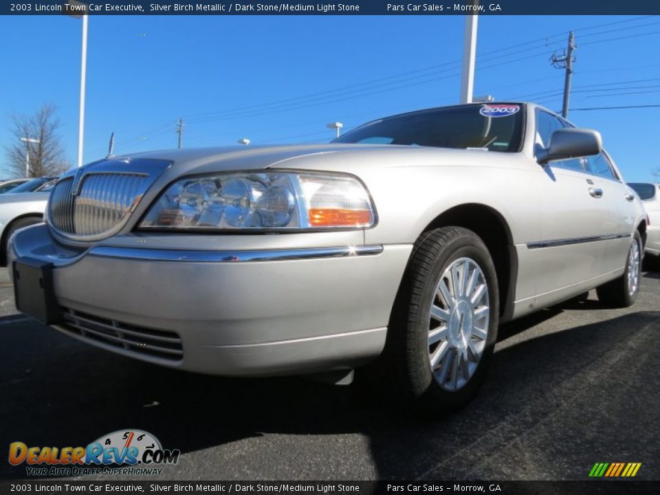 2003 Lincoln Town Car Executive Silver Birch Metallic / Dark Stone/Medium Light Stone Photo #1