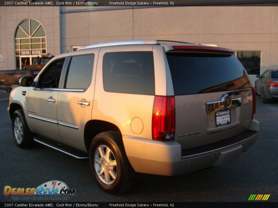 2007 Cadillac Escalade AWD Gold Mist / Ebony/Ebony Photo #4