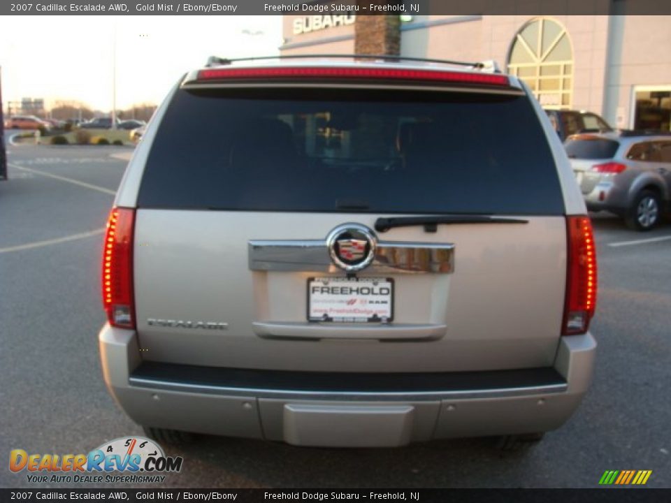2007 Cadillac Escalade AWD Gold Mist / Ebony/Ebony Photo #5